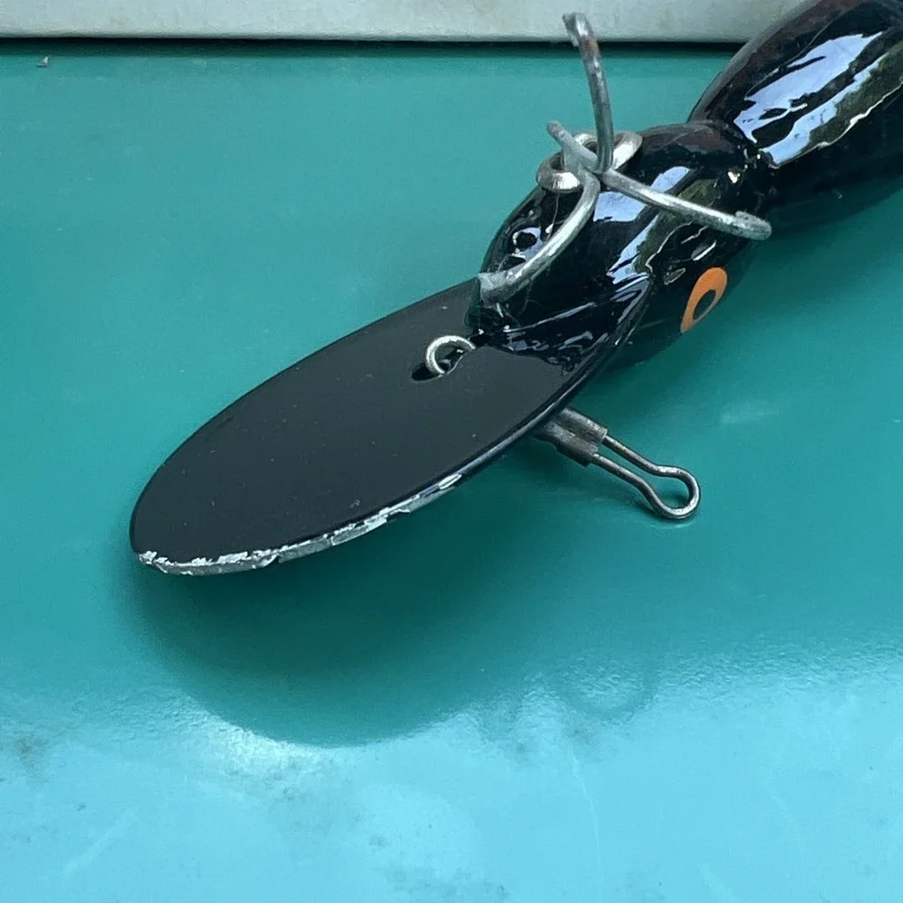 VINTAGE BOMBER WATERDOG WOOD LURE #1702
